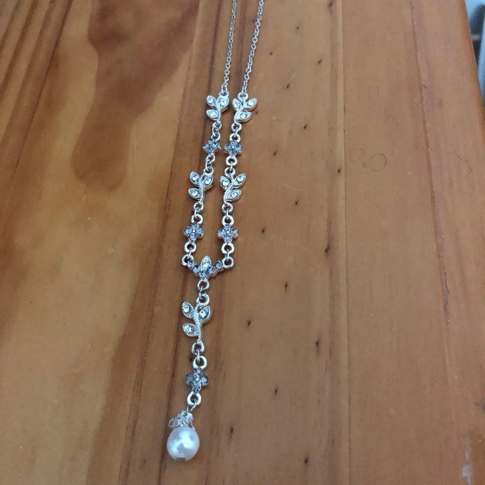 Pearl Drop Sparkle Fashion Necklace